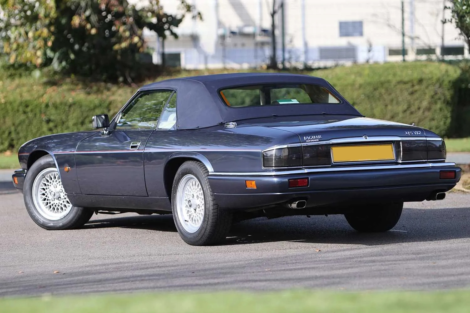 Jaguar XJ S rear new