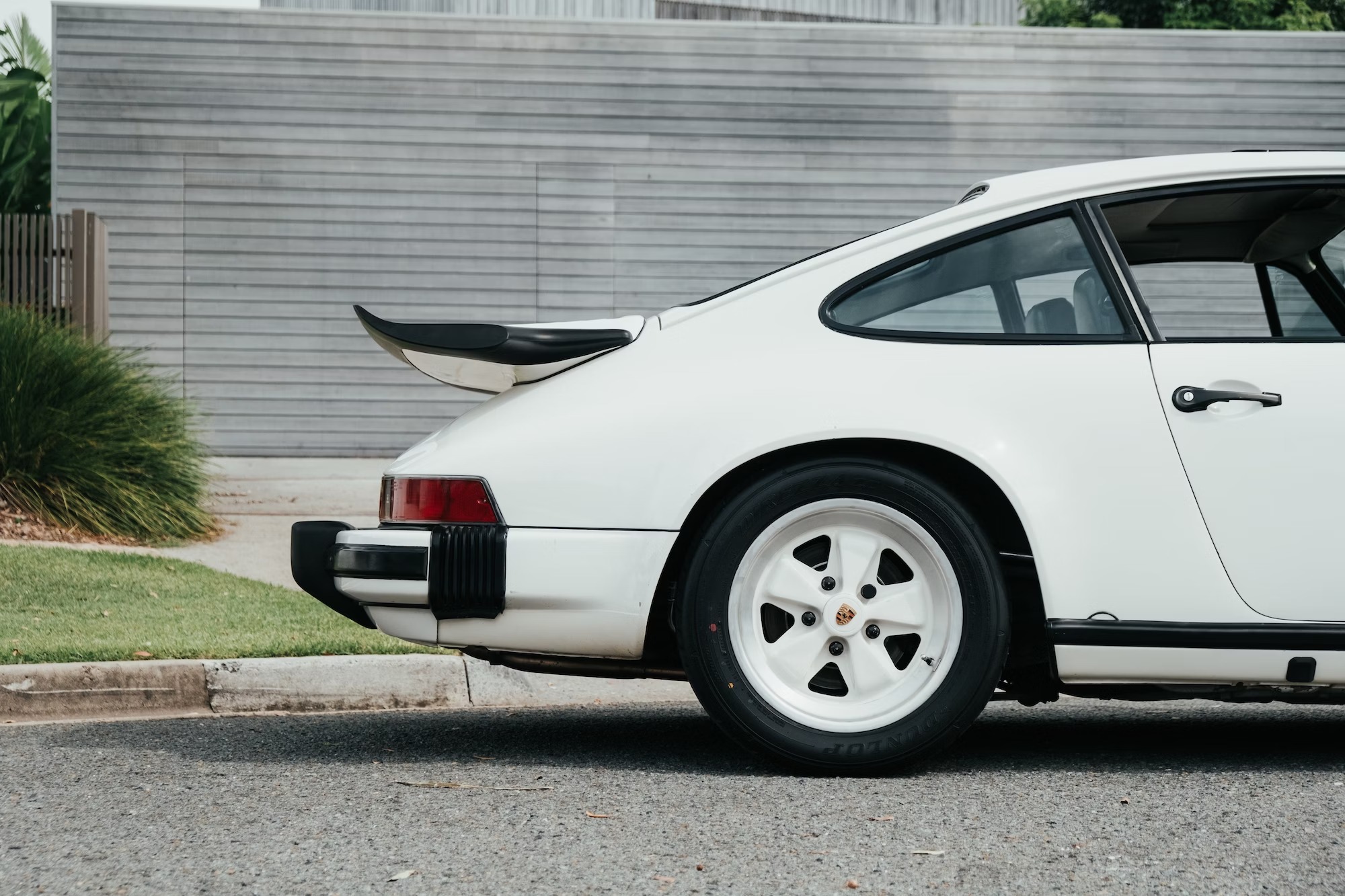 Porsche 911 SC quarter panel 16 IMGCentury