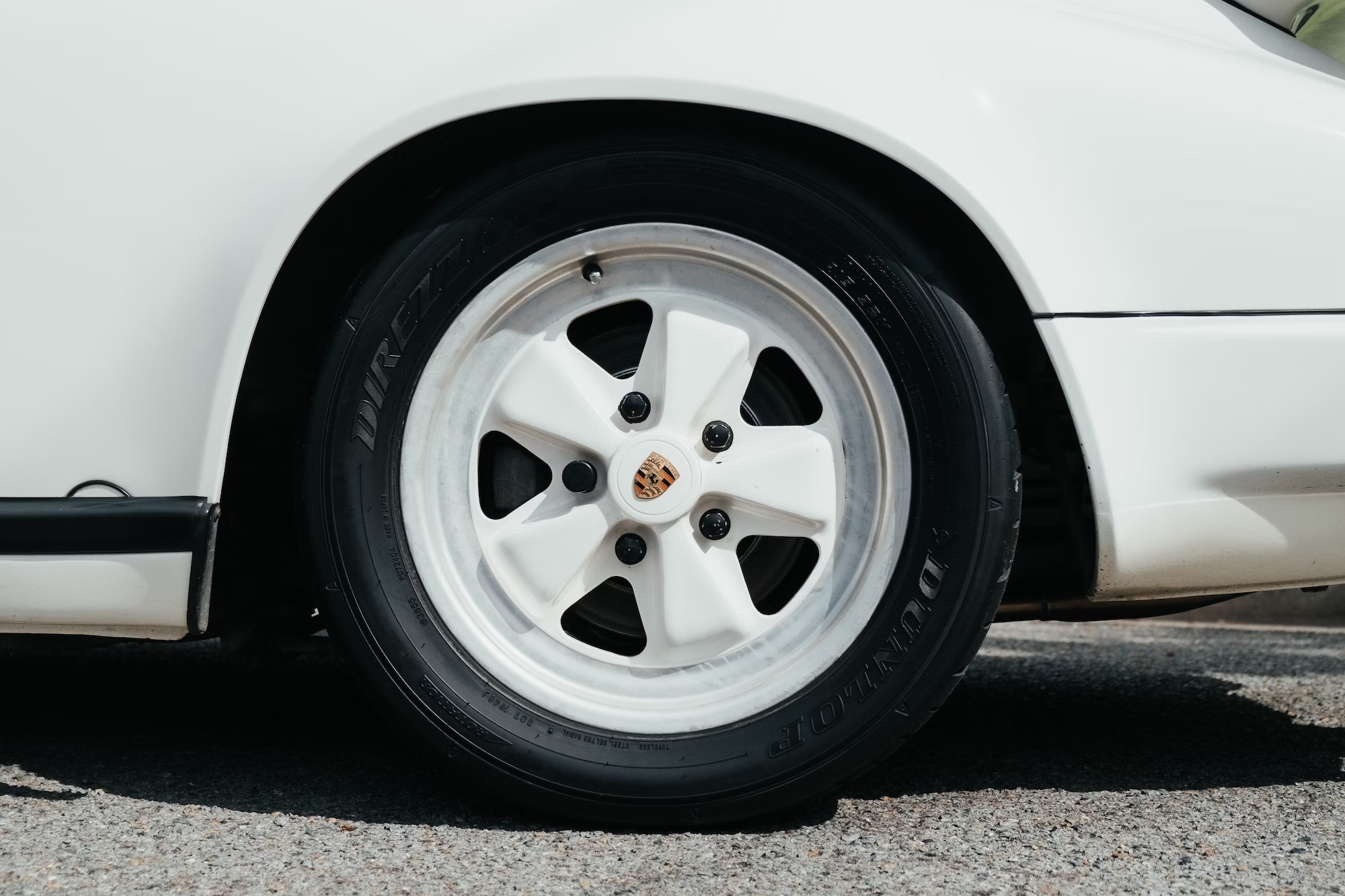 Porsche 911 SC wheel 25 IMGCentury